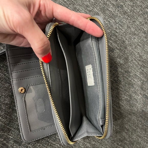 Wallet - Picture 5 of 5